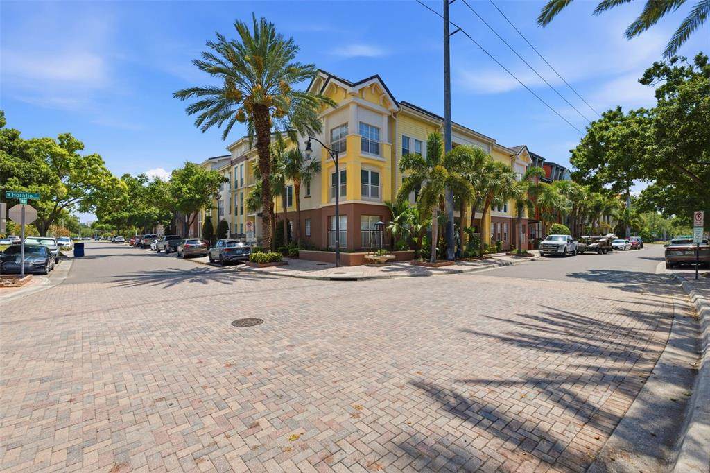 520 Armenia Avenue - Photo 1