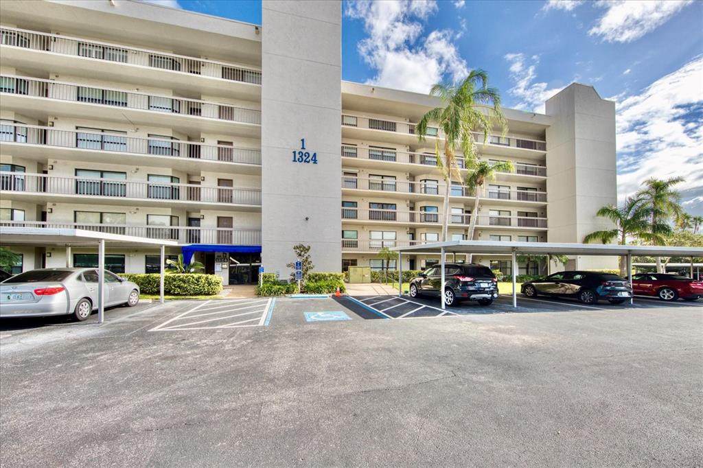 1324 Pasadena Avenue - Photo 1