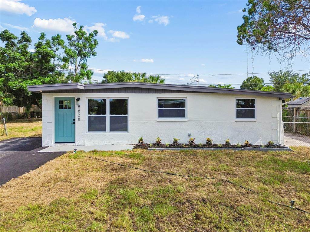 8828 91ST Terrace - Photo 1