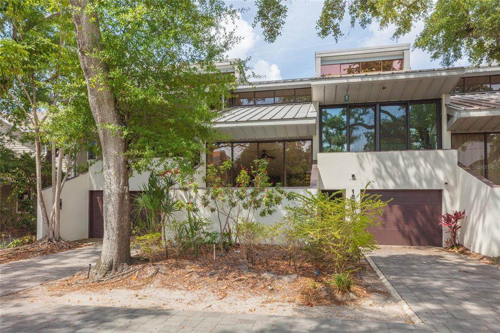 1511 Bay Villa Place - Photo 1