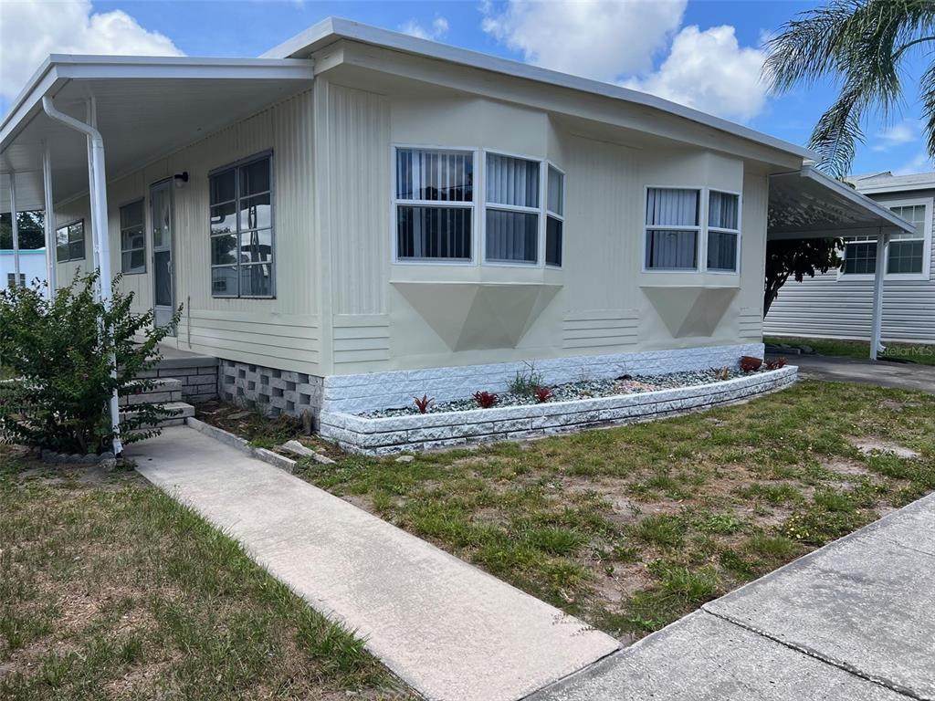 12651 Seminole Boulevard - Photo 1