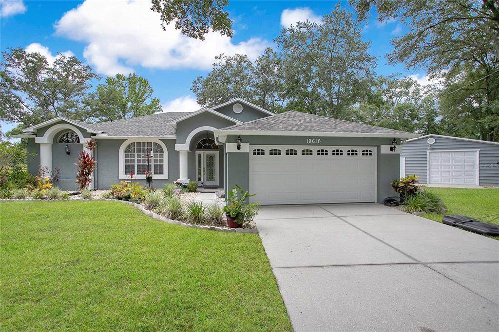 19616 Livingston Avenue - Photo 1