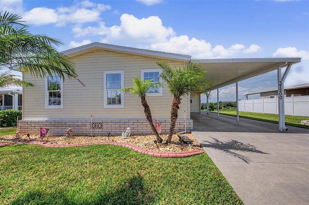 37200 Neukom Avenue - Photo 1