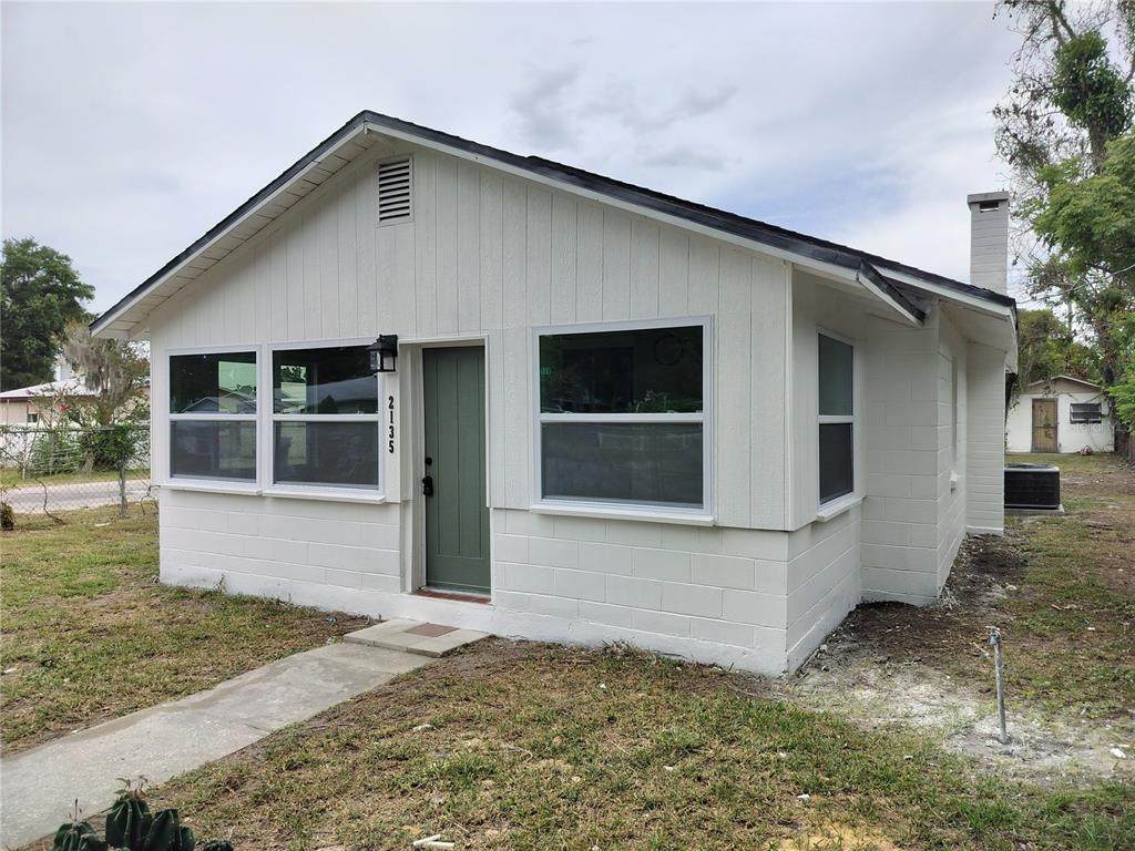 2135 Elizabeth Street - Photo 1