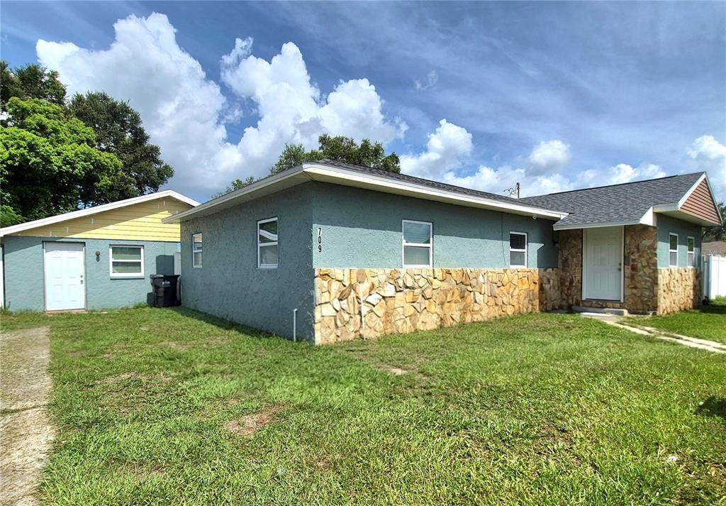 709 119TH Avenue - Photo 1
