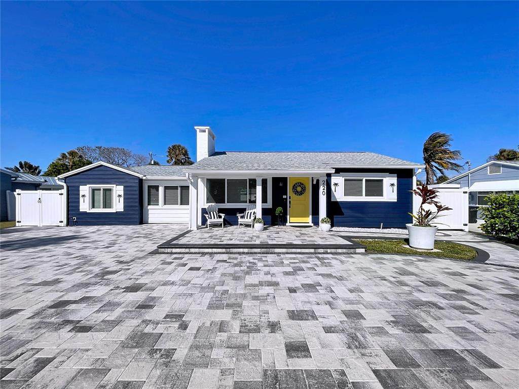 220 40TH Avenue - Photo 1