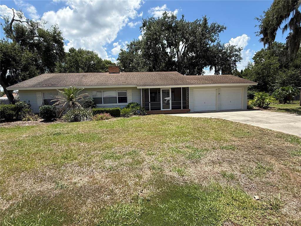 1485 Davis Avenue - Photo 1