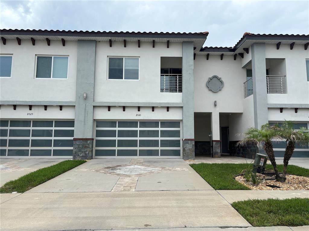 2021 Greenbriar Terrace - Photo 1