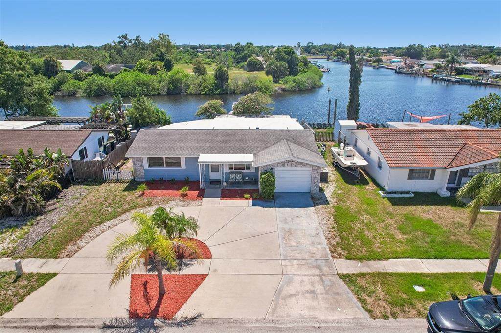 1133 Grand Boulevard - Photo 1