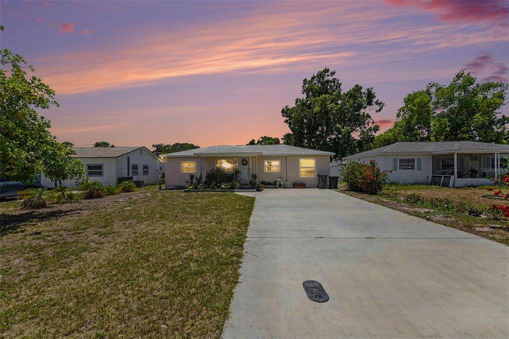 4540 53RD Avenue - Photo 1