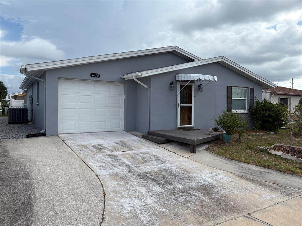 1010 Osprey Court - Photo 1