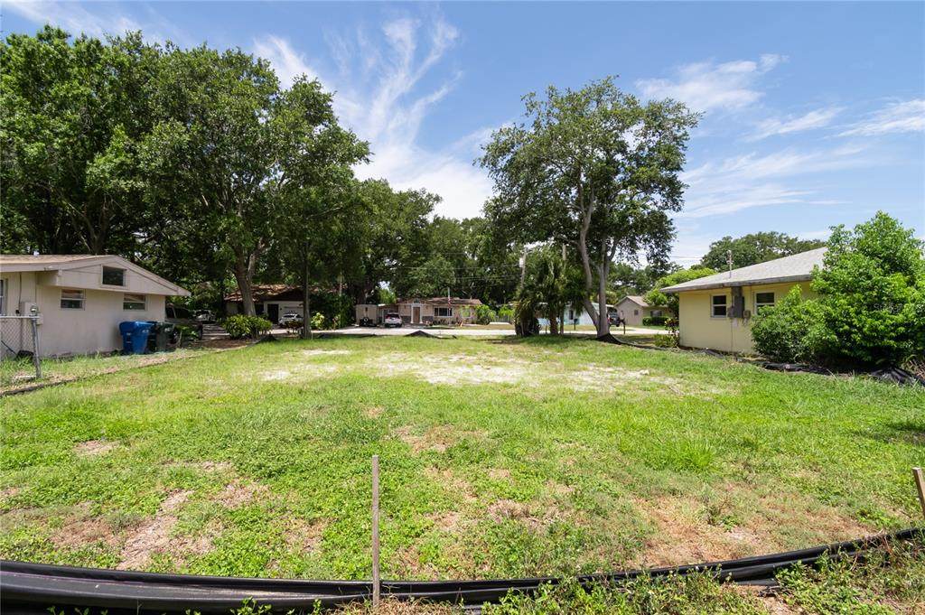 658 15TH Street - Photo 1