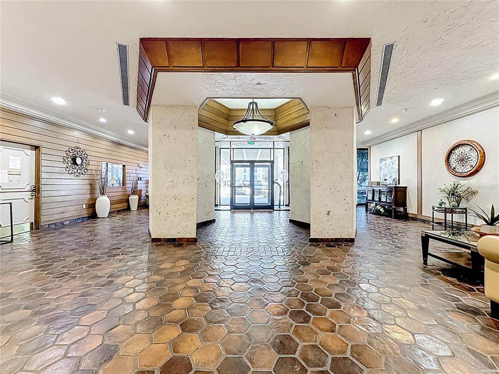 400 Island Way - Photo 1