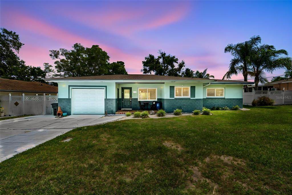 3282 Honeysuckle Rd - Photo 1