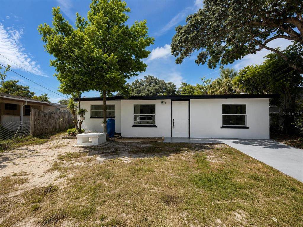 7211 James Street - Photo 1