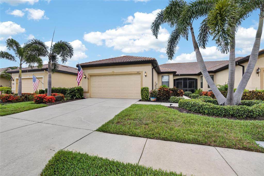 342 Bluewater Falls Court - Photo 1