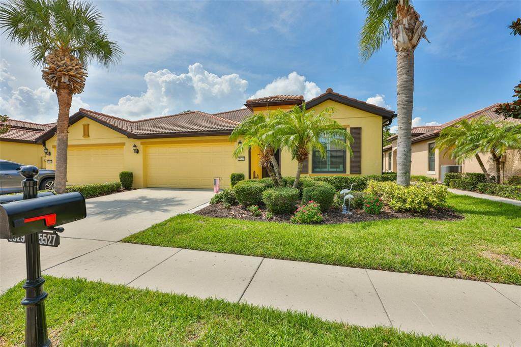 5527 Sunset Falls Drive - Photo 1