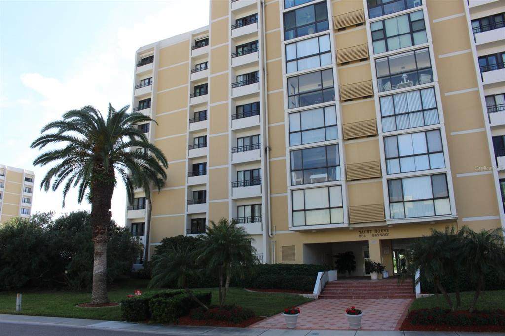 851 Bayway Boulevard - Photo 1