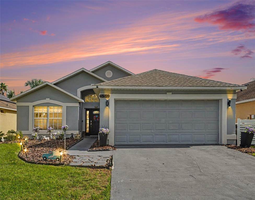 550 Buckingham Circle - Photo 1