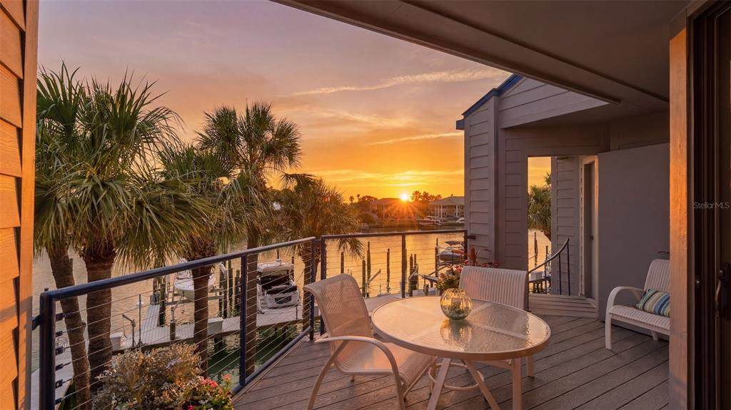 910 Pinellas Bayway - Photo 1