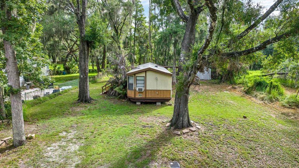 3913 Alafia Boulevard - Photo 1