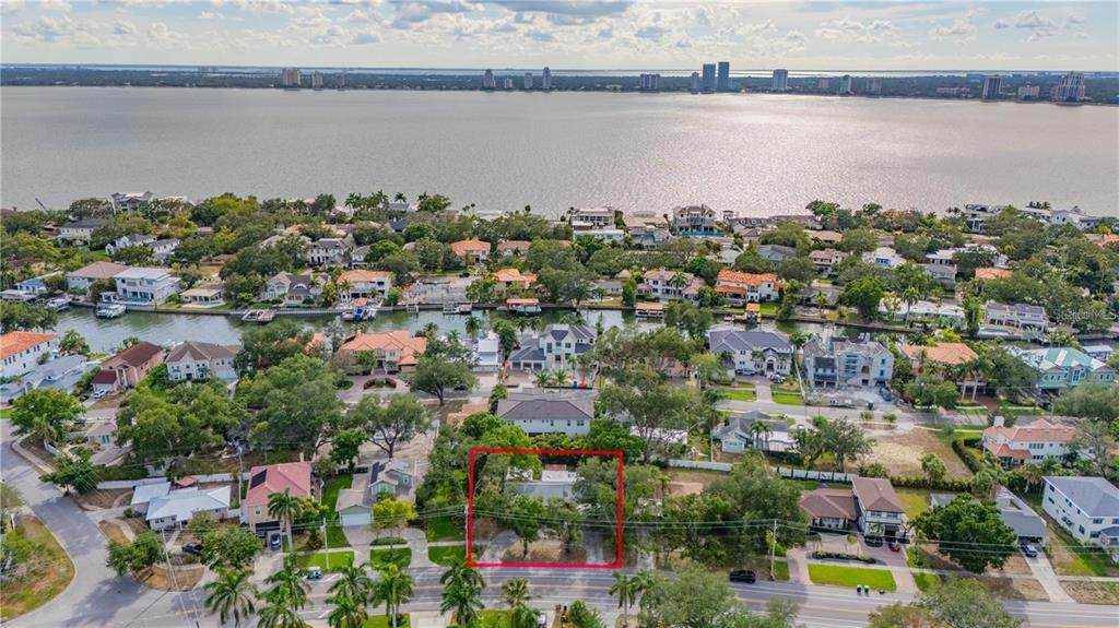 504 Davis Boulevard - Photo 1