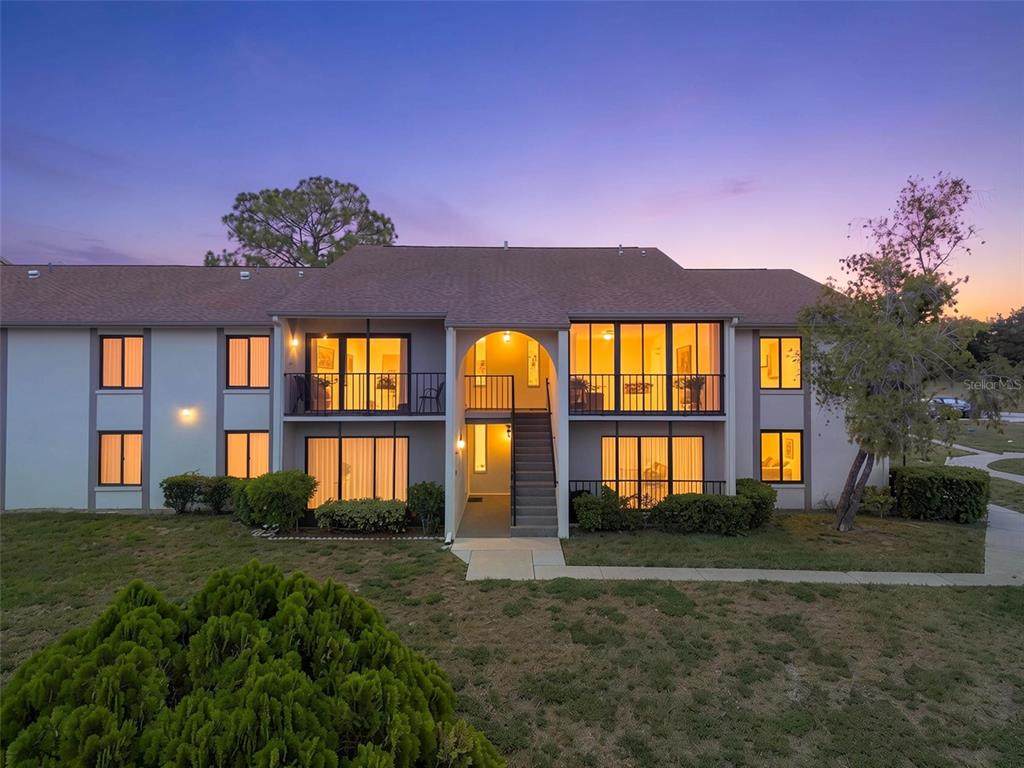 1882 Pine Ridge Way - Photo 1