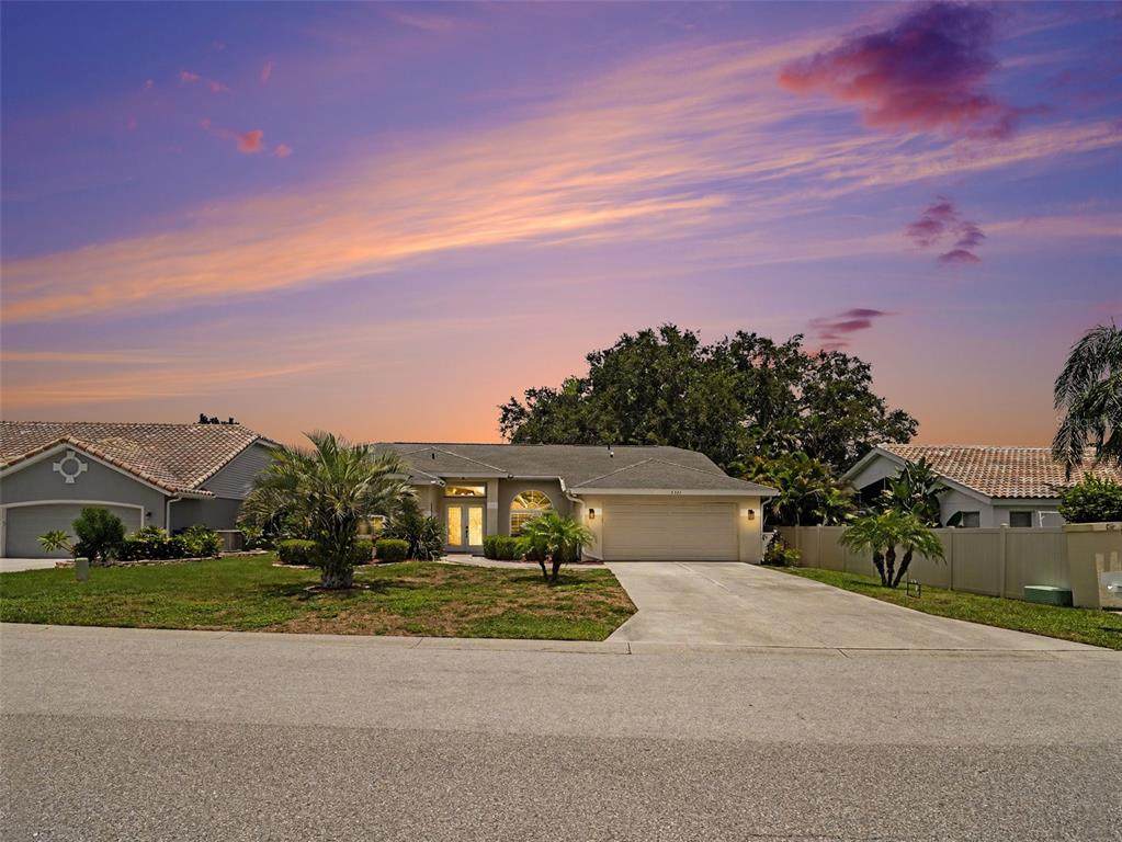 5325 Gardens Dr - Photo 1