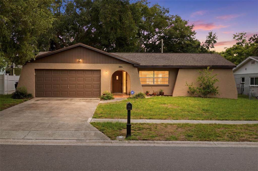 1901 Briarwood Street - Photo 1
