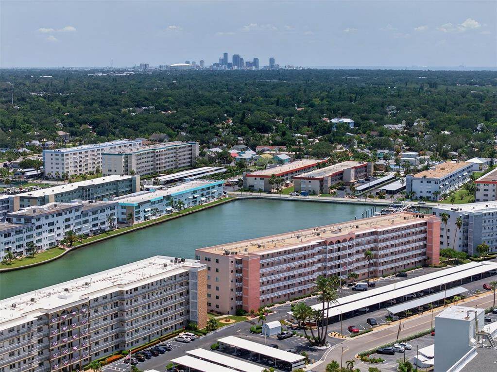 6025 Shore Boulevard - Photo 1