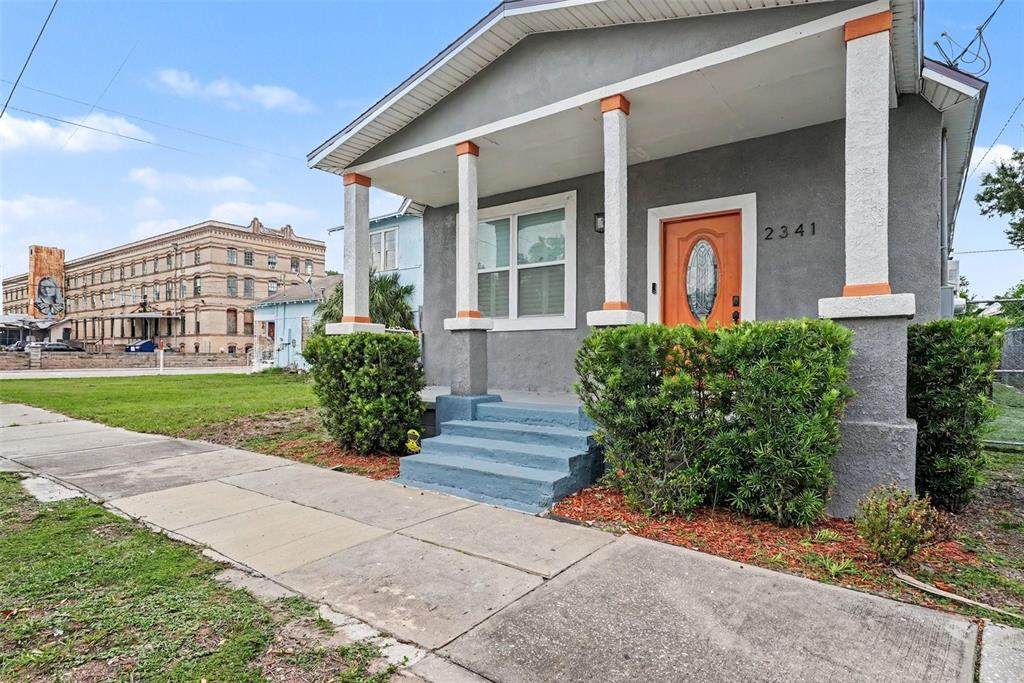 2341 Chestnut Street - Photo 1