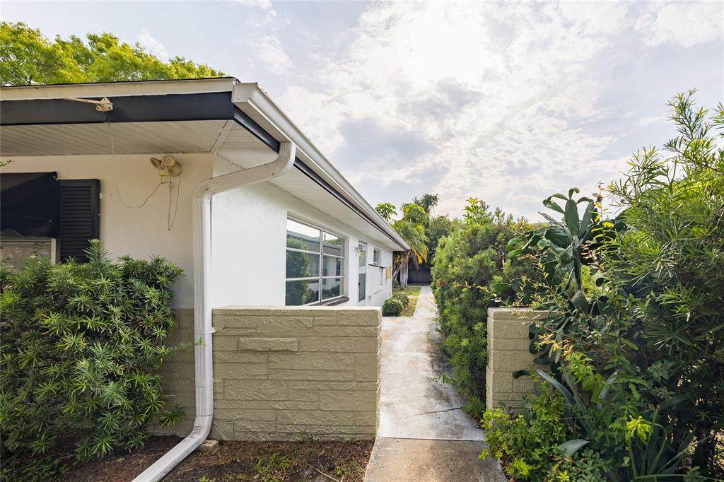 400 Meteor Avenue - Photo 1
