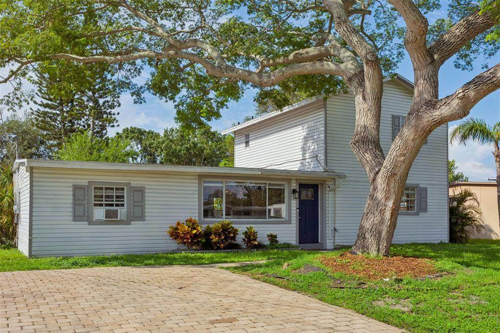 4012 Fairview Heights - Photo 1