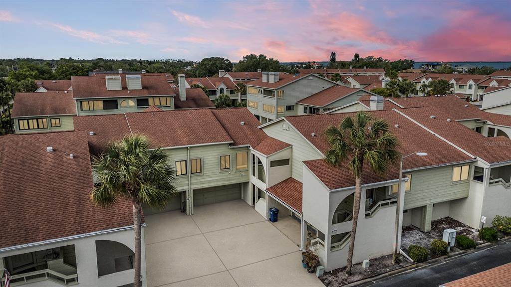 637 Drake Lane - Photo 1