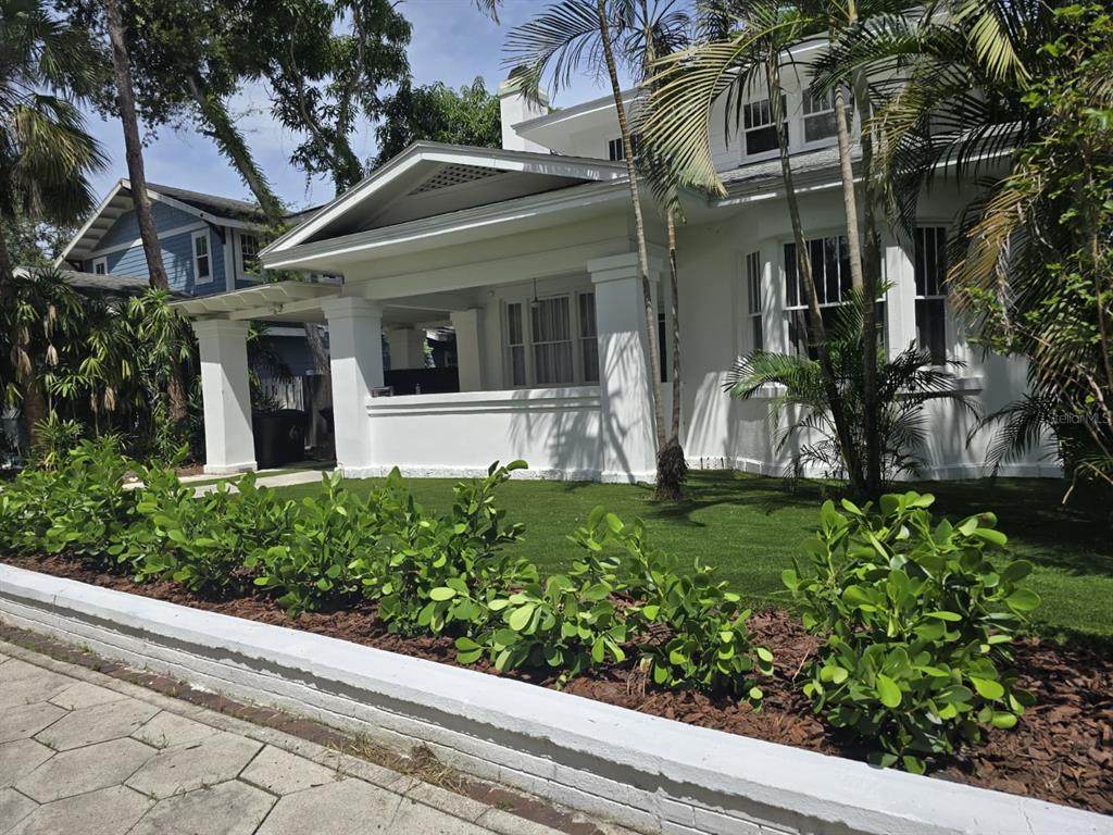691 10TH Avenue - Photo 1