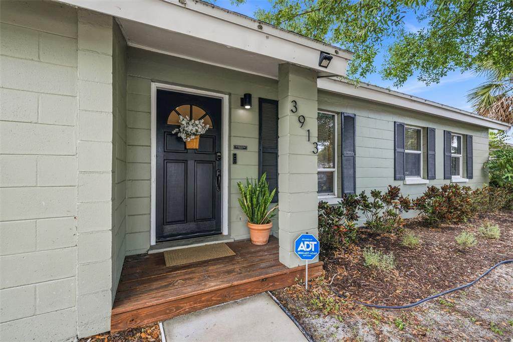 3913 Wallace Avenue - Photo 1