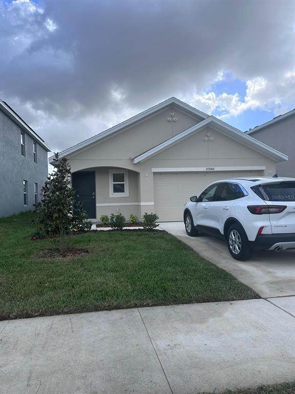 37066 Kings Crown Drive - Photo 1