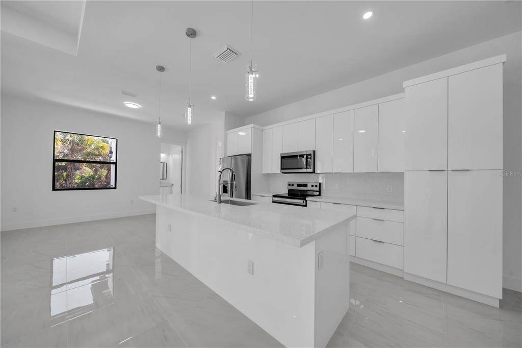https://bt-photos.global.ssl.fastly.net/mfr/orig_boomver_1_TB8536630-2.jpg