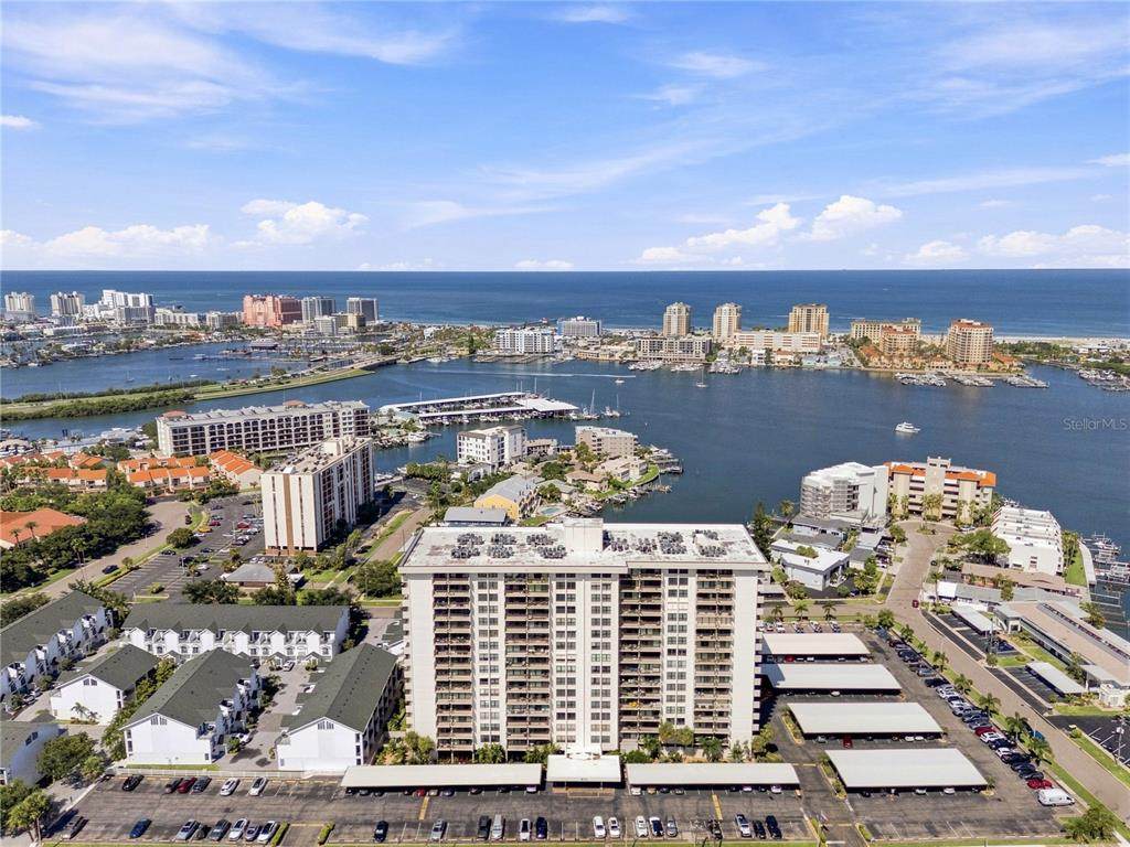 400 Island Way - Photo 1