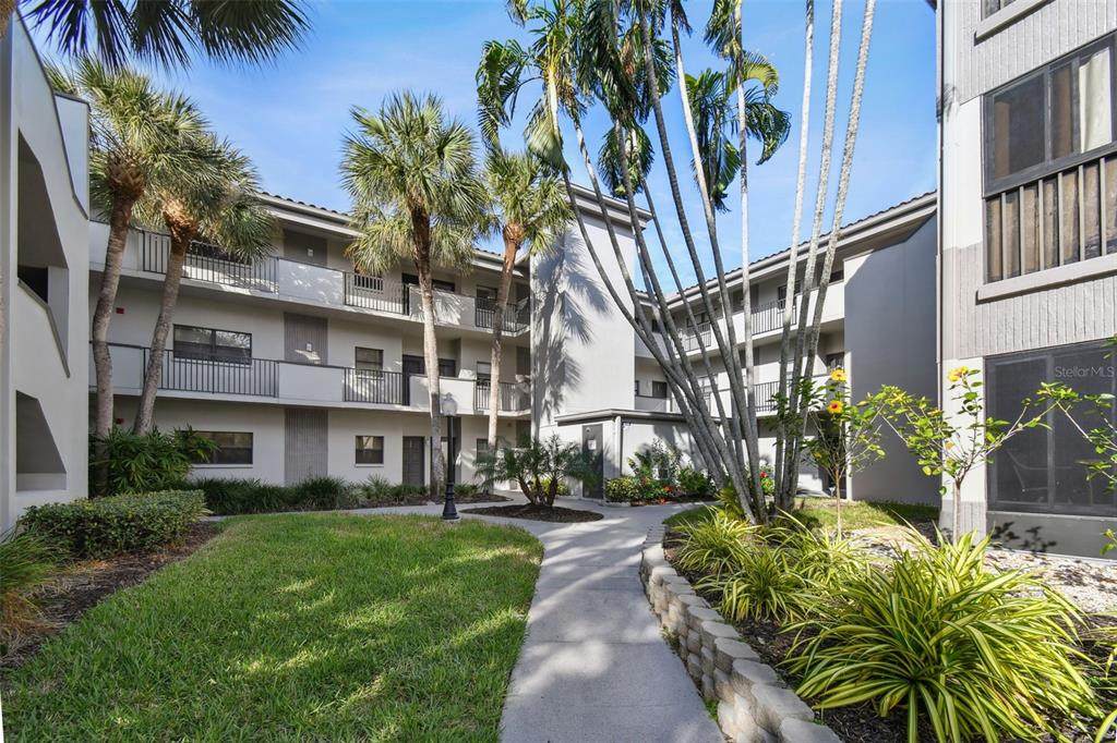 2650 Countryside Boulevard - Photo 1