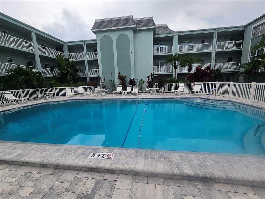 1706 Belleair Forest Drive - Photo 1