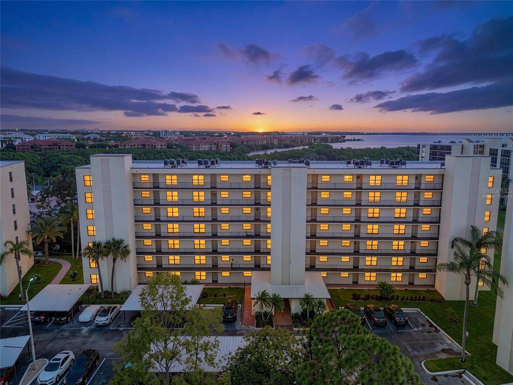 900 Cove Cay Drive - Photo 1