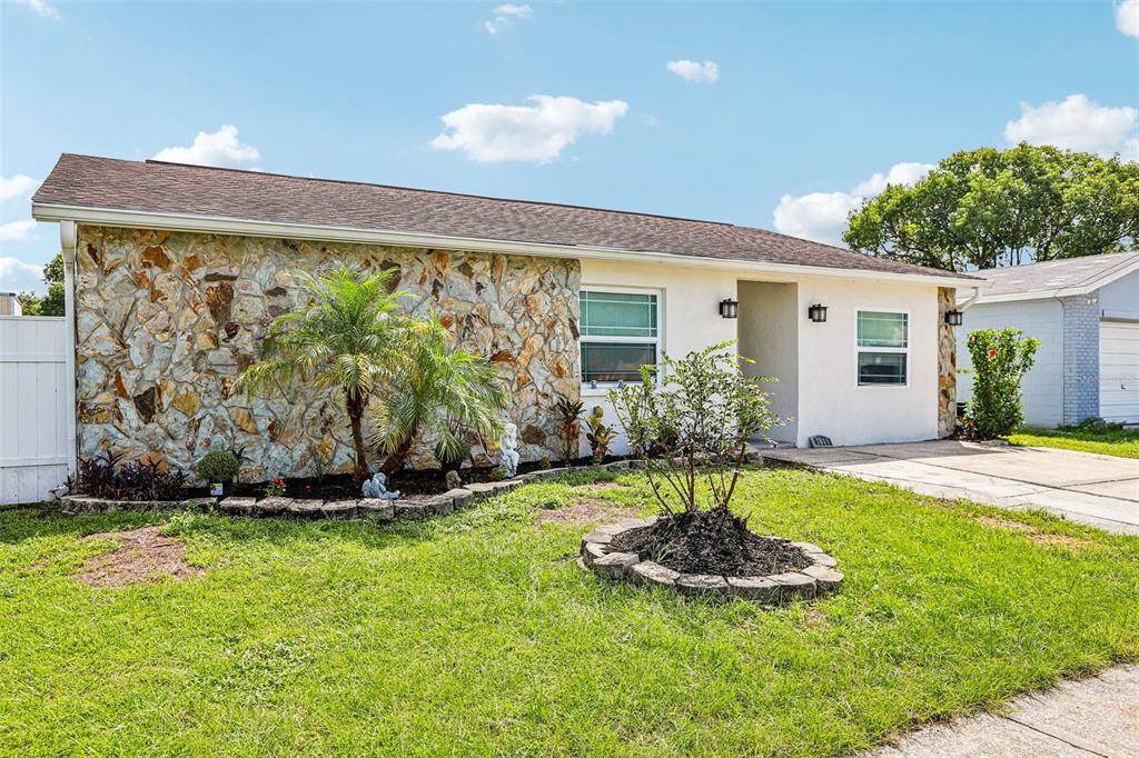 1009 Coolwood Place - Photo 1