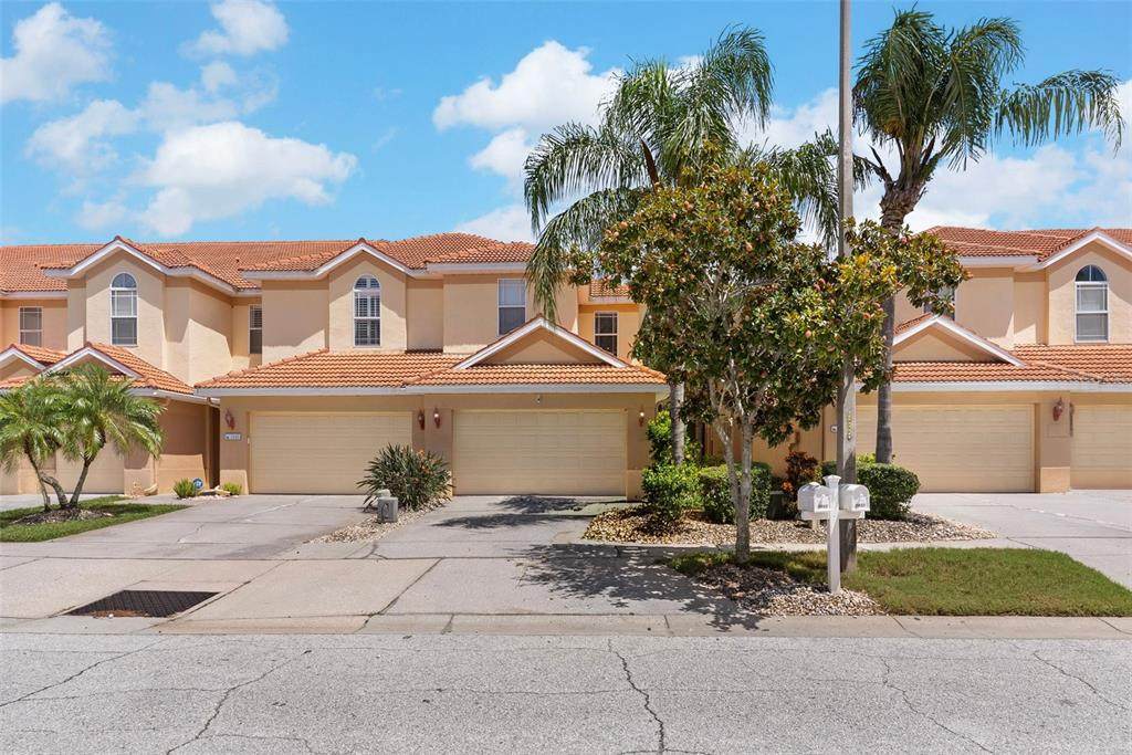 1437 Ridge Terrace - Photo 1