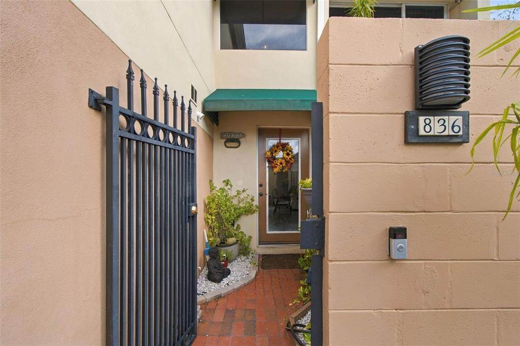 836 Padua Lane - Photo 1
