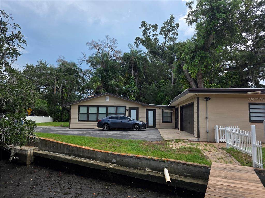 8816 Memorial Highway - Photo 1