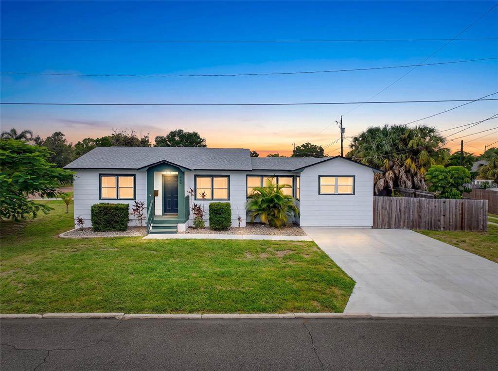 440 42ND Street - Photo 1