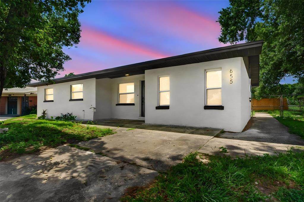 655 Travis Court - Photo 1