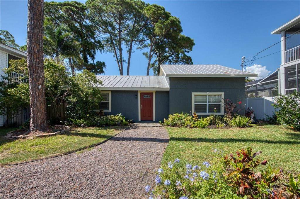839 Florida Avenue - Photo 1
