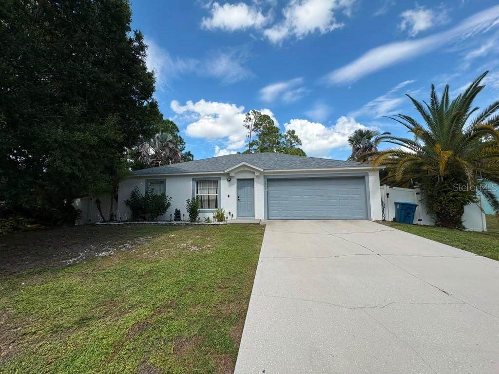 2743 Somerset - Photo 1